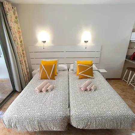 Atlantico - Pool, Ac, Parking, Close To The And Center דירה